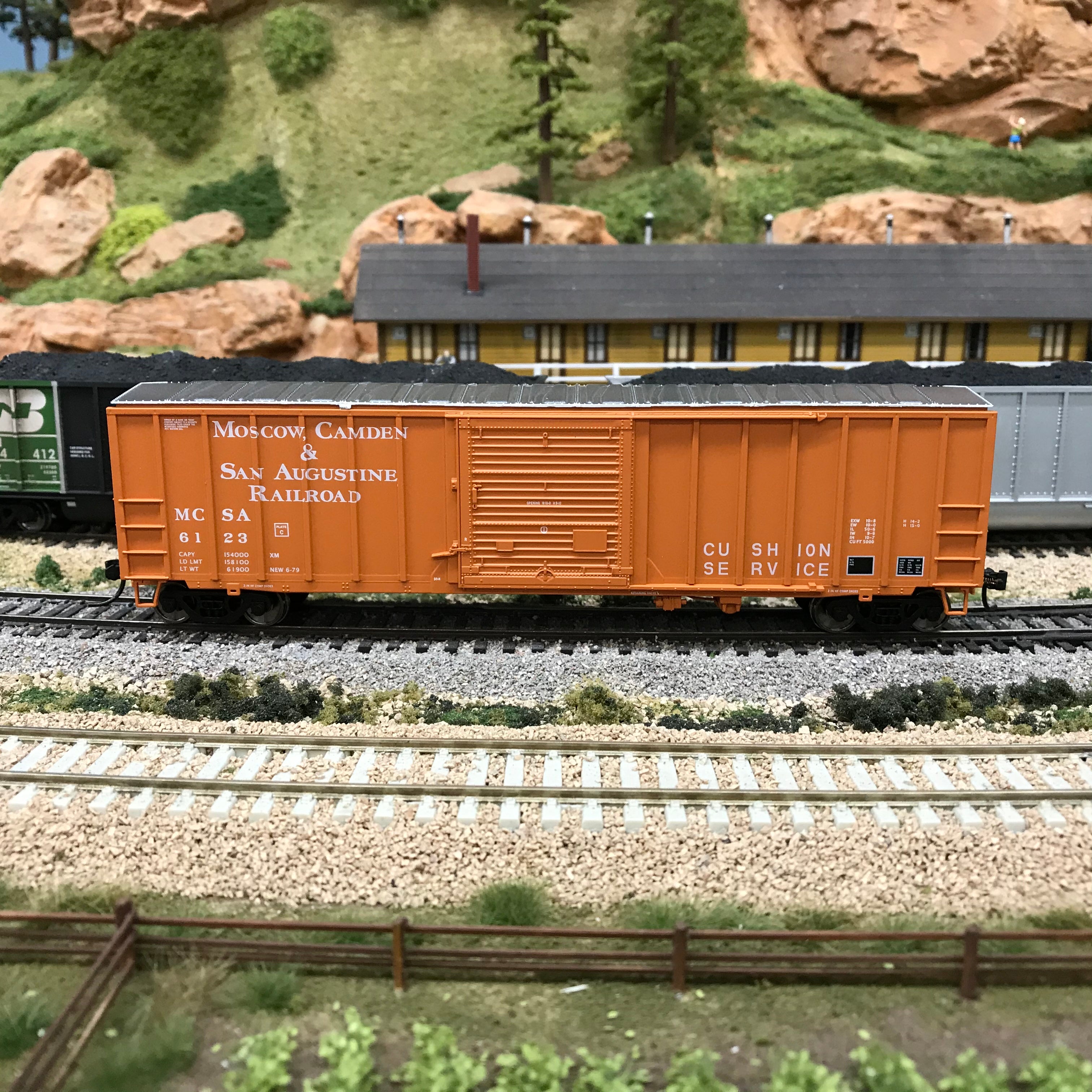 HO Scale Box Cars