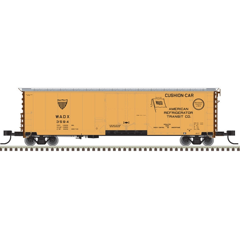 N Scale Box Cars