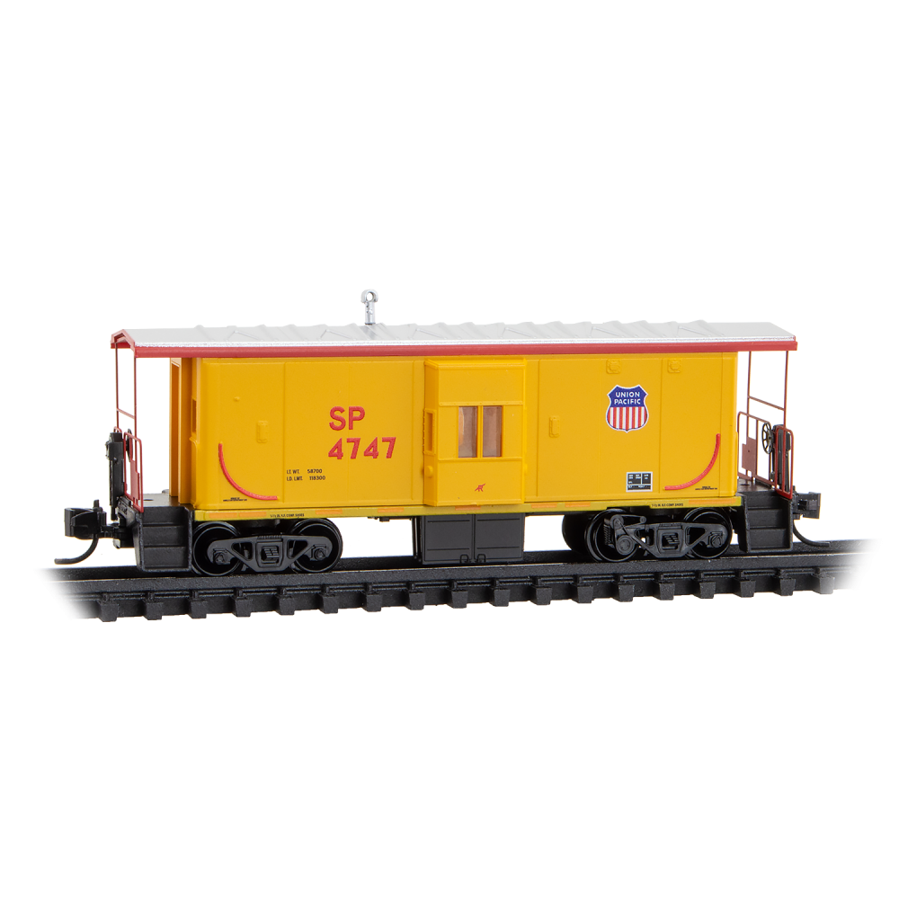 Micro-Trains, 130 00 320, 31' Bay Window Caboose, Union Pacific® ex-Southern Pacific® Caboose Rd# 4747