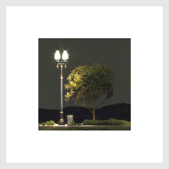 1475011772439 - Woodland Scenics Jp5632 - Double Lamp Post Street Light (3 Pack) Ho Scale - Rj's Trains