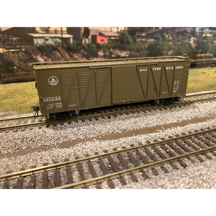 Rapido, HO Scale, 142002, USRA Single-Sheathed Box Cars, Baltimore and Ohio , (6 Pack)