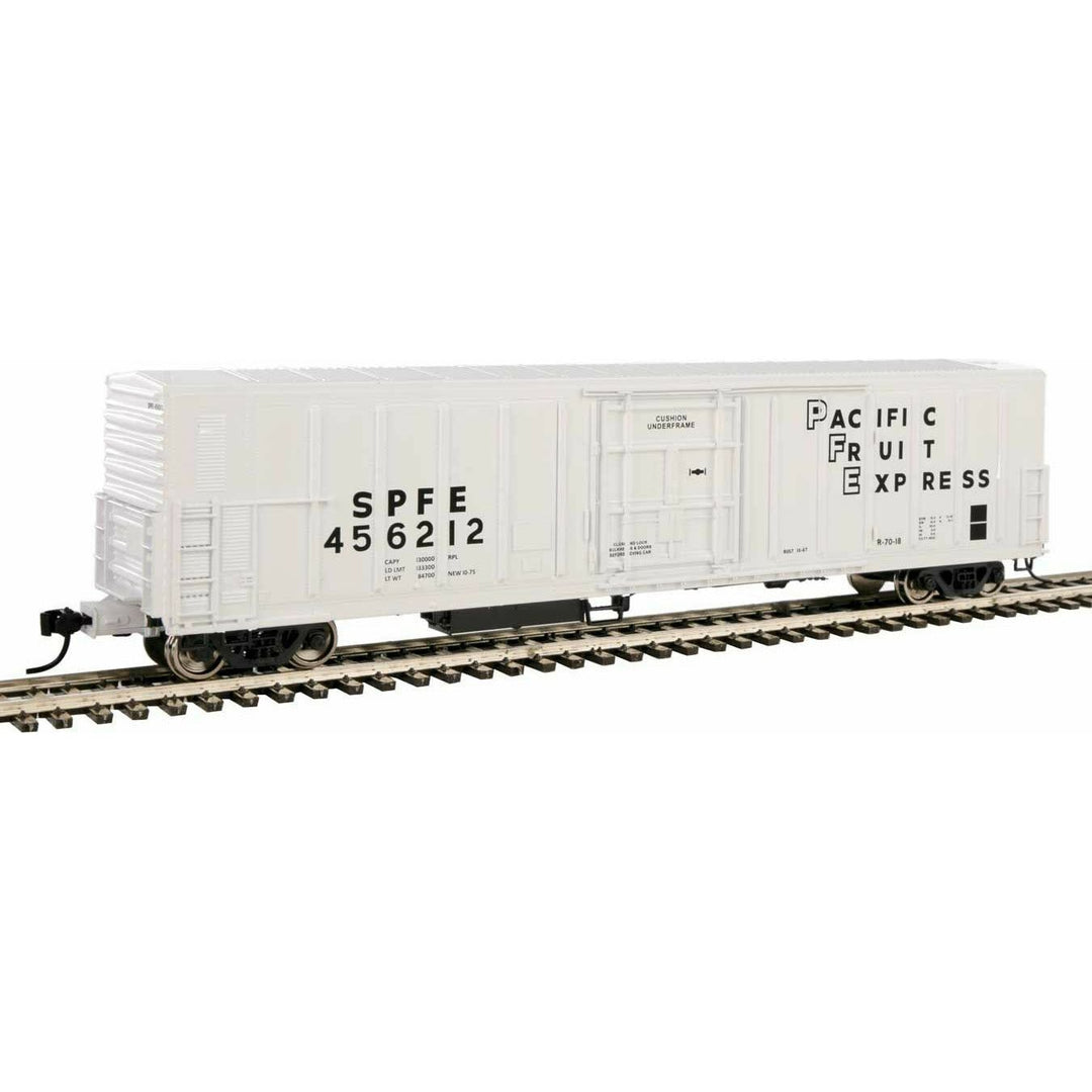 Walthers Mainline, HO Scale, 910-3964, 57' Mechanical Reefer, Southern Pacific Fruit Express, #456212