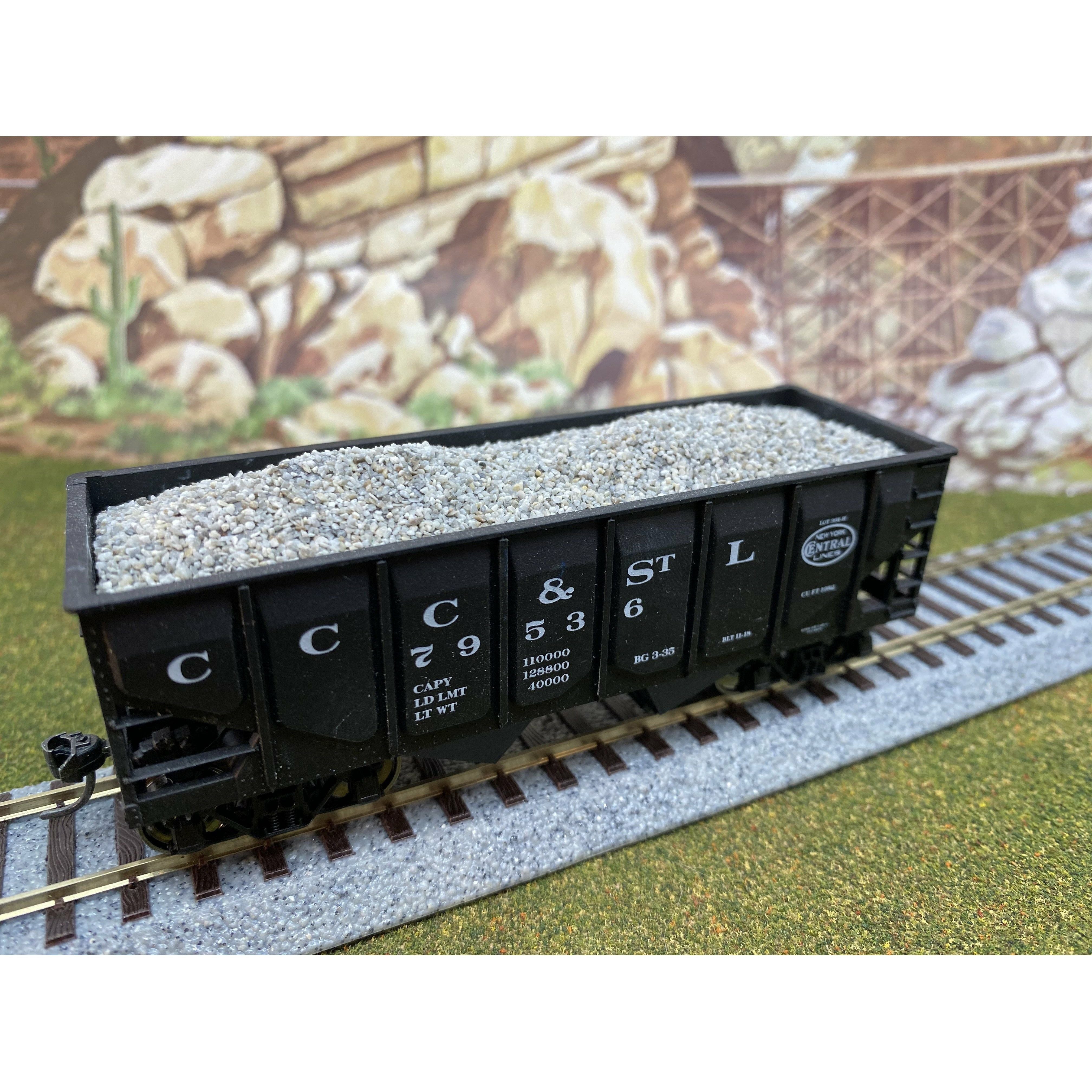 F&N Hobbies, 81101, HO Scale, Accurail 50 Ton 2-Bay Hopper - Gravel Load (2-Pack)