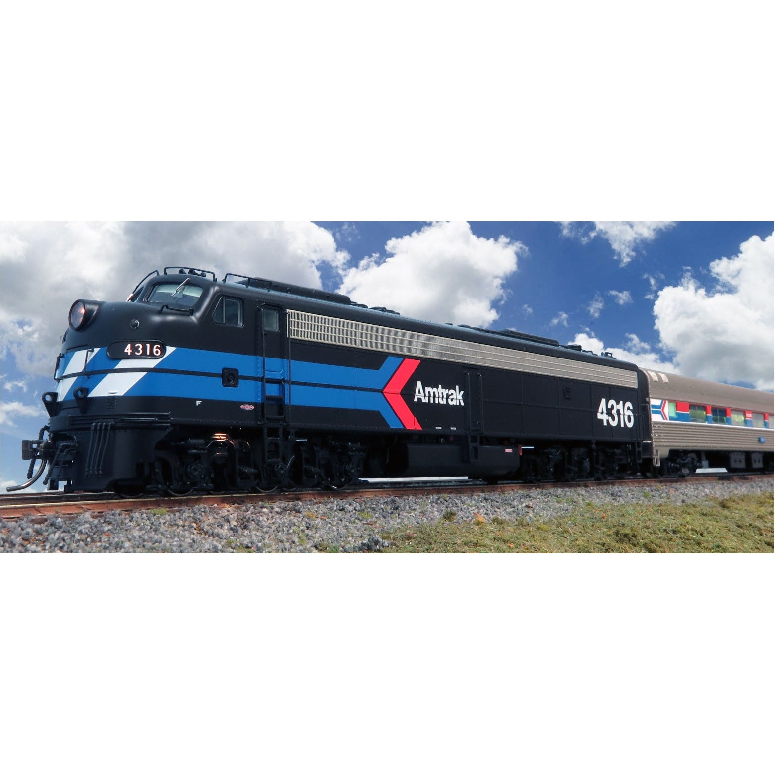 Rapido, 28599, HO Scale, EMD E8A, Amtrak #4316 (Extremely Limited Edit ...